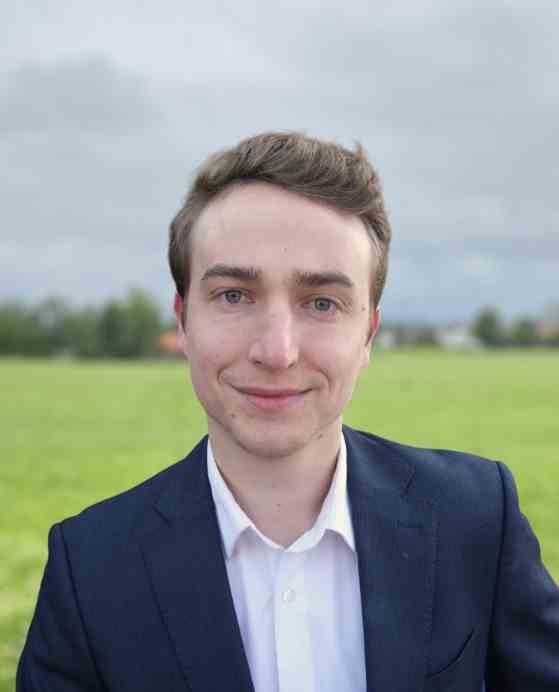 Nicolas Deuster, Psychologist